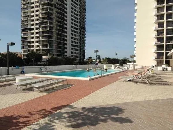 $3,000 | 4200 North Ocean Drive, Unit 2101, Riviera Beach, FL 33404