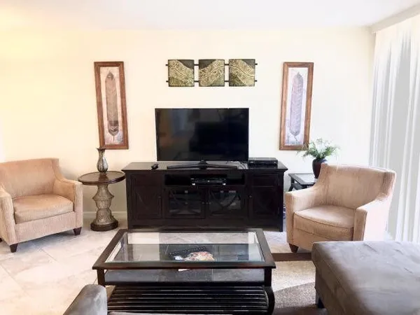 $3,000 | 4200 North Ocean Drive, Unit 2101, Riviera Beach, FL 33404