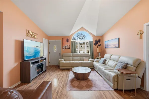 $269,900 | 2258 Iris Street, Portage, IN 46368