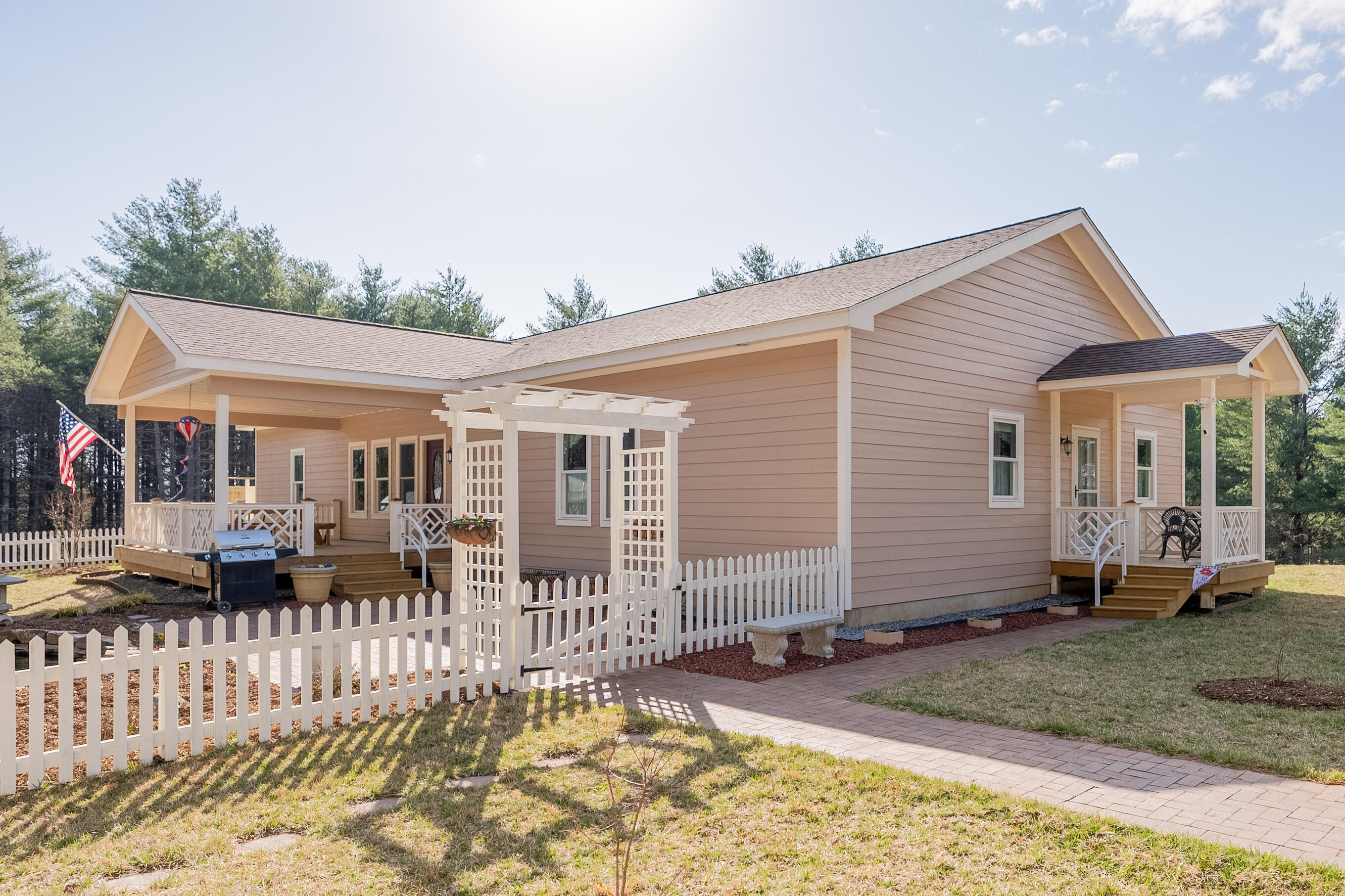 981 Alum Ridge Road Northwest Willis, VA 24380 - Photo 1 of 89 willis-138