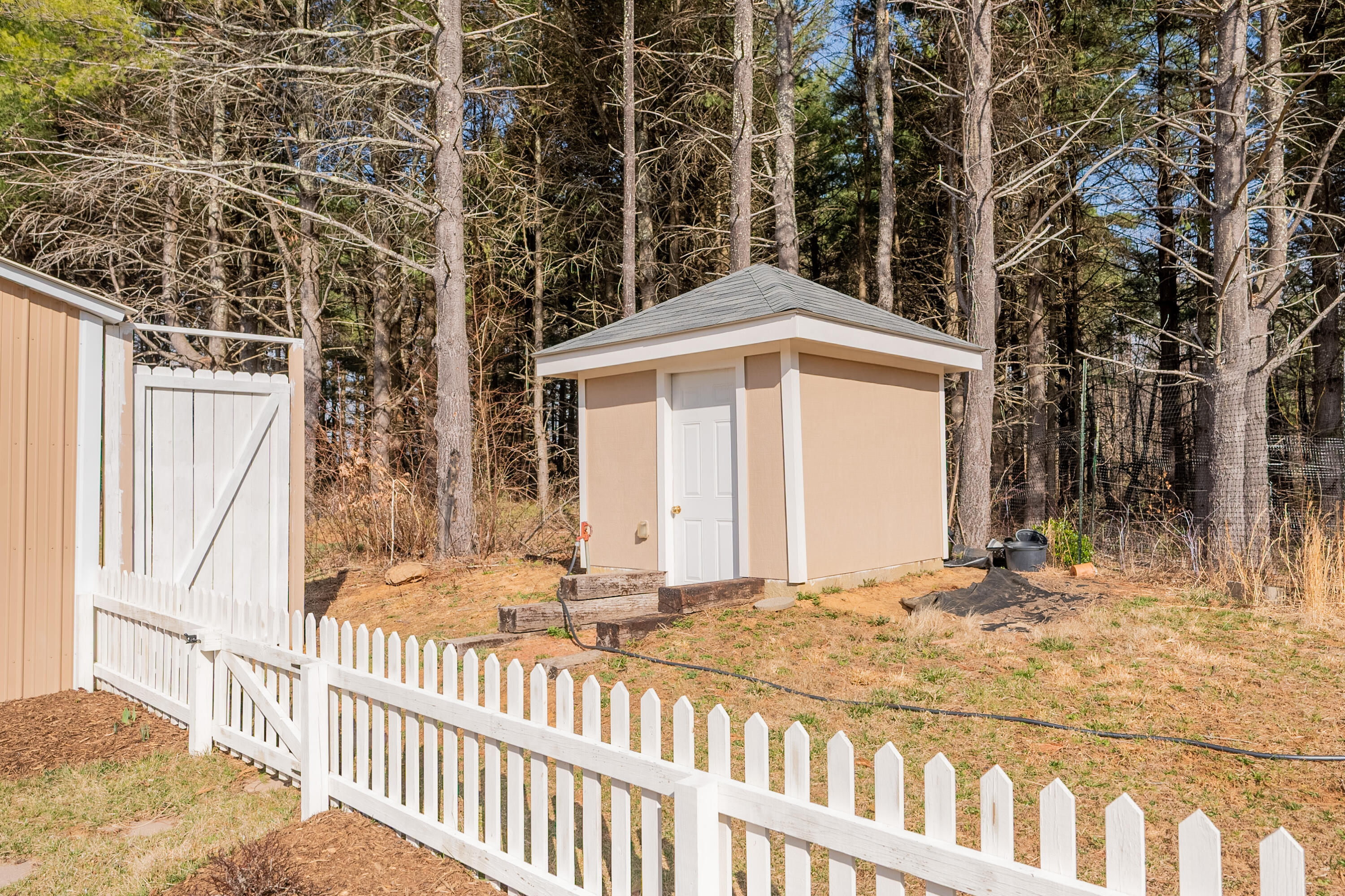981 Alum Ridge Road Northwest Willis, VA 24380 - Photo 65 of 89 willis-129