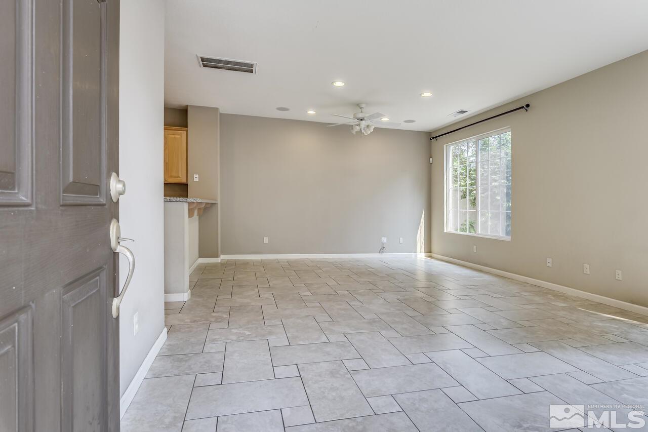 1887 Resistol Drive Reno, NV 89521 - Photo 4 of 36