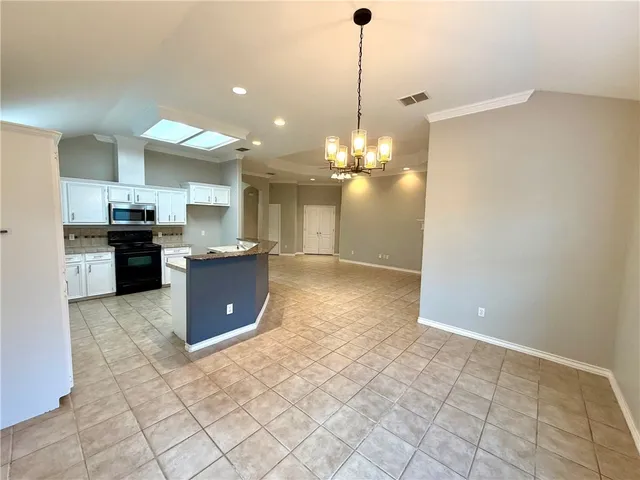 $2,085 | 6622 Samba Drive, Corpus Christi, TX 78414