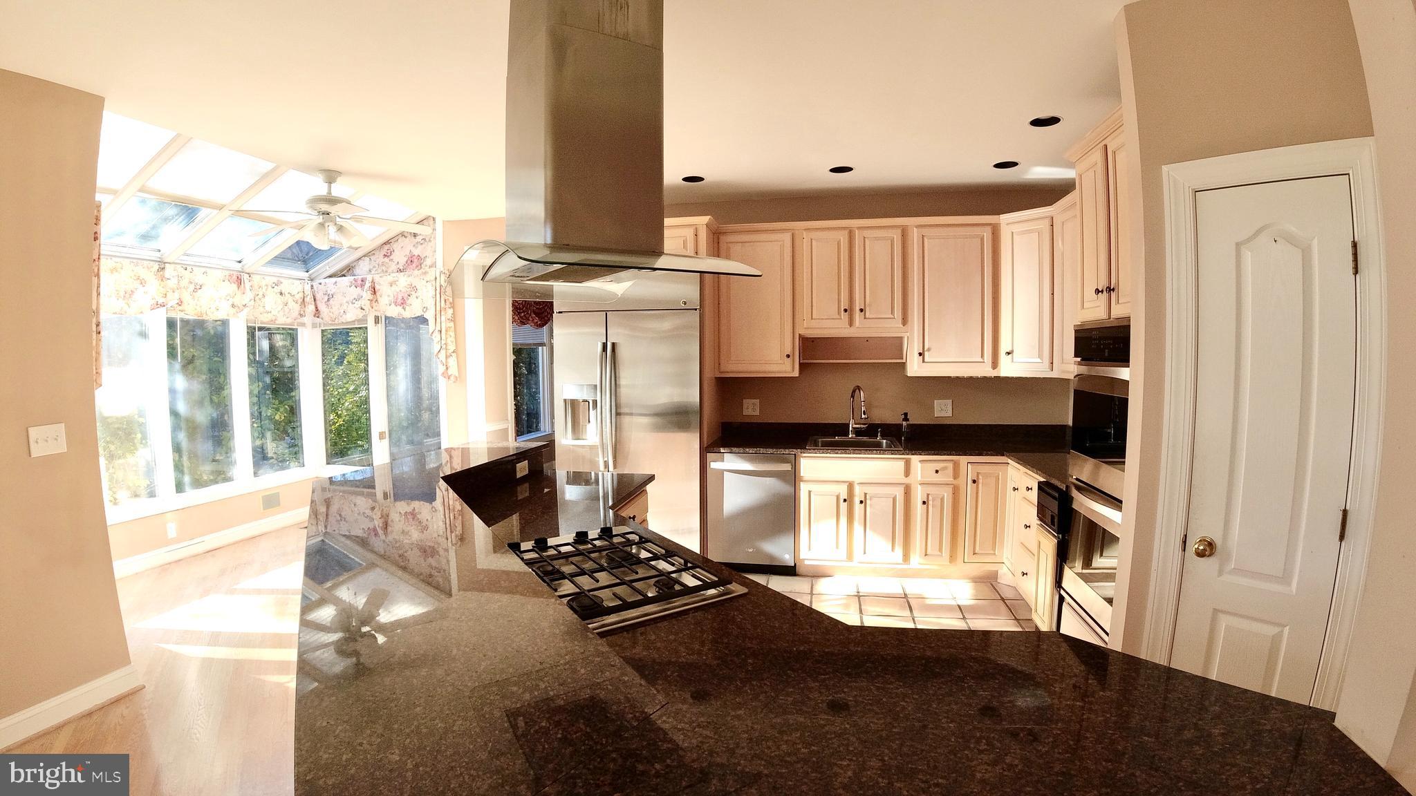 9412 Spruce Tree Circle Bethesda, MD 20814 - Photo 13 of 53