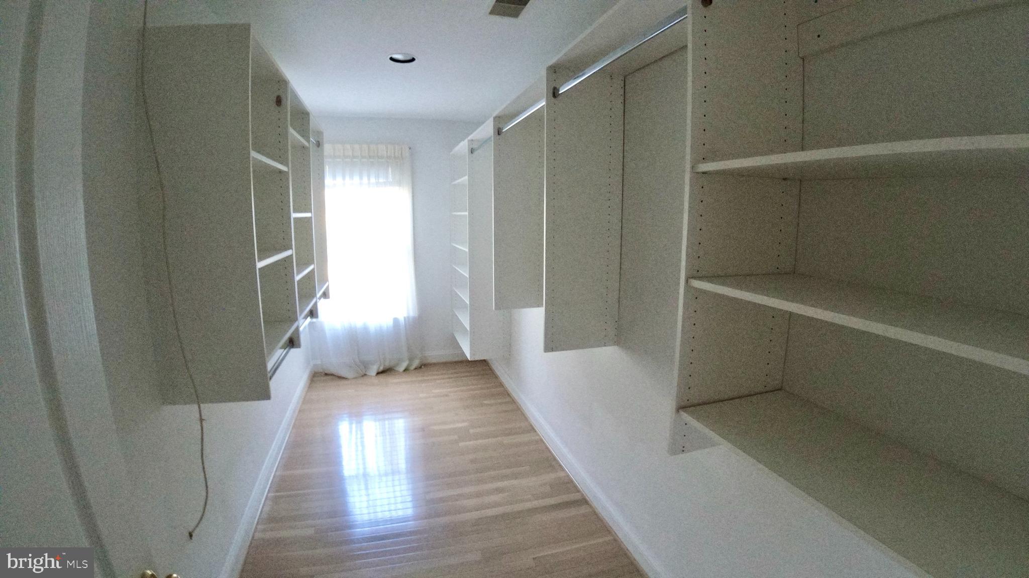 9412 Spruce Tree Circle Bethesda, MD 20814 - Photo 32 of 53