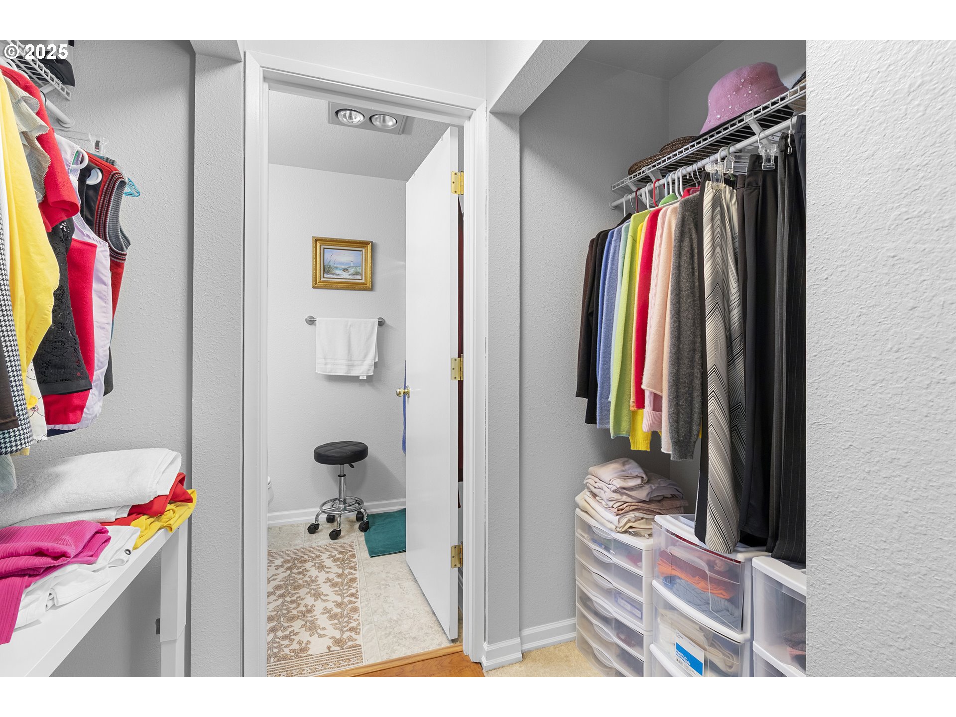 10137 Southwest Trapper Terrace Beaverton, OR 97008 - Photo 23 of 39 a view of a walk in closet