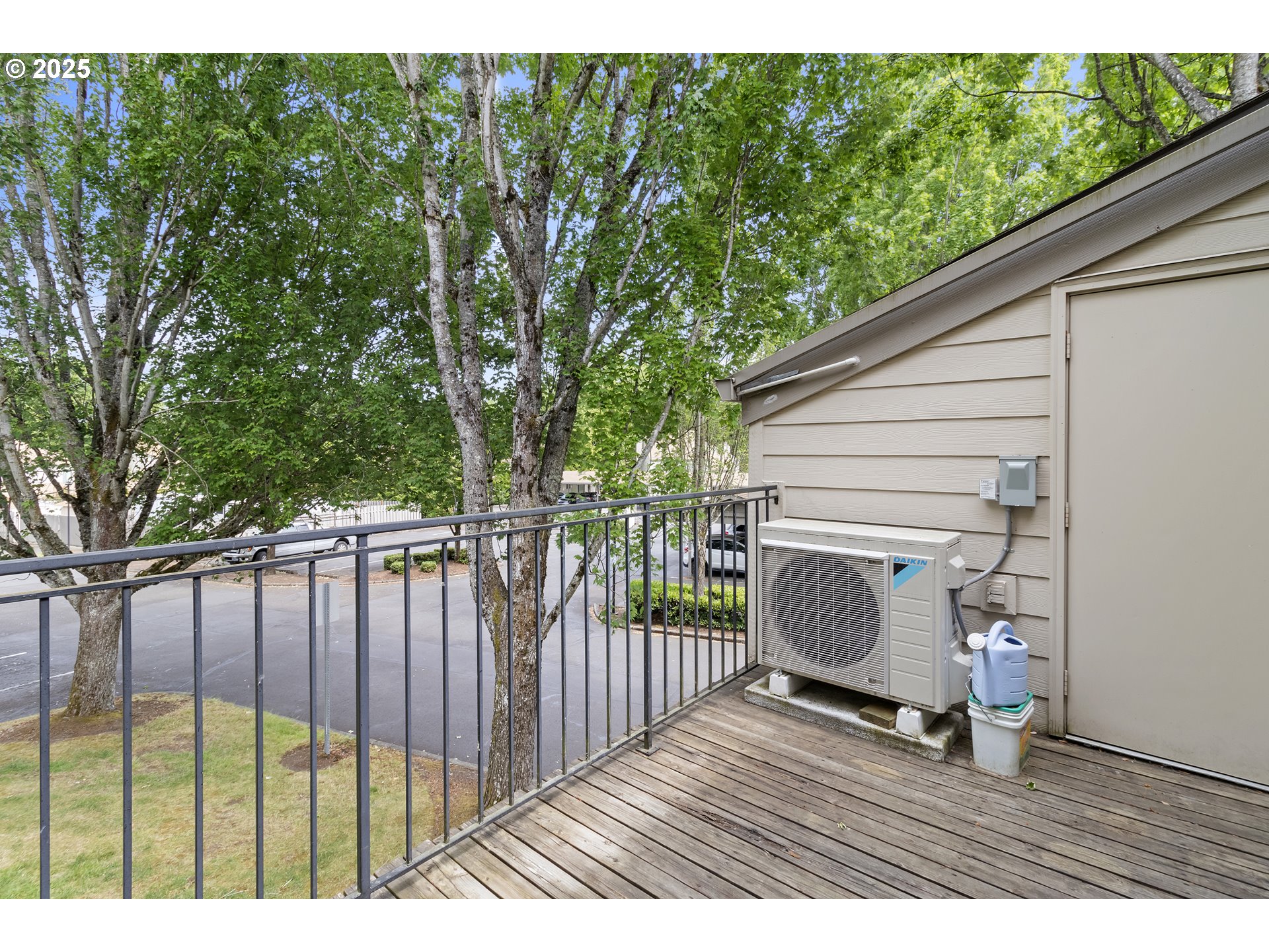 10137 Southwest Trapper Terrace Beaverton, OR 97008 - Photo 32 of 39 a view of outdoor space with deck and yard