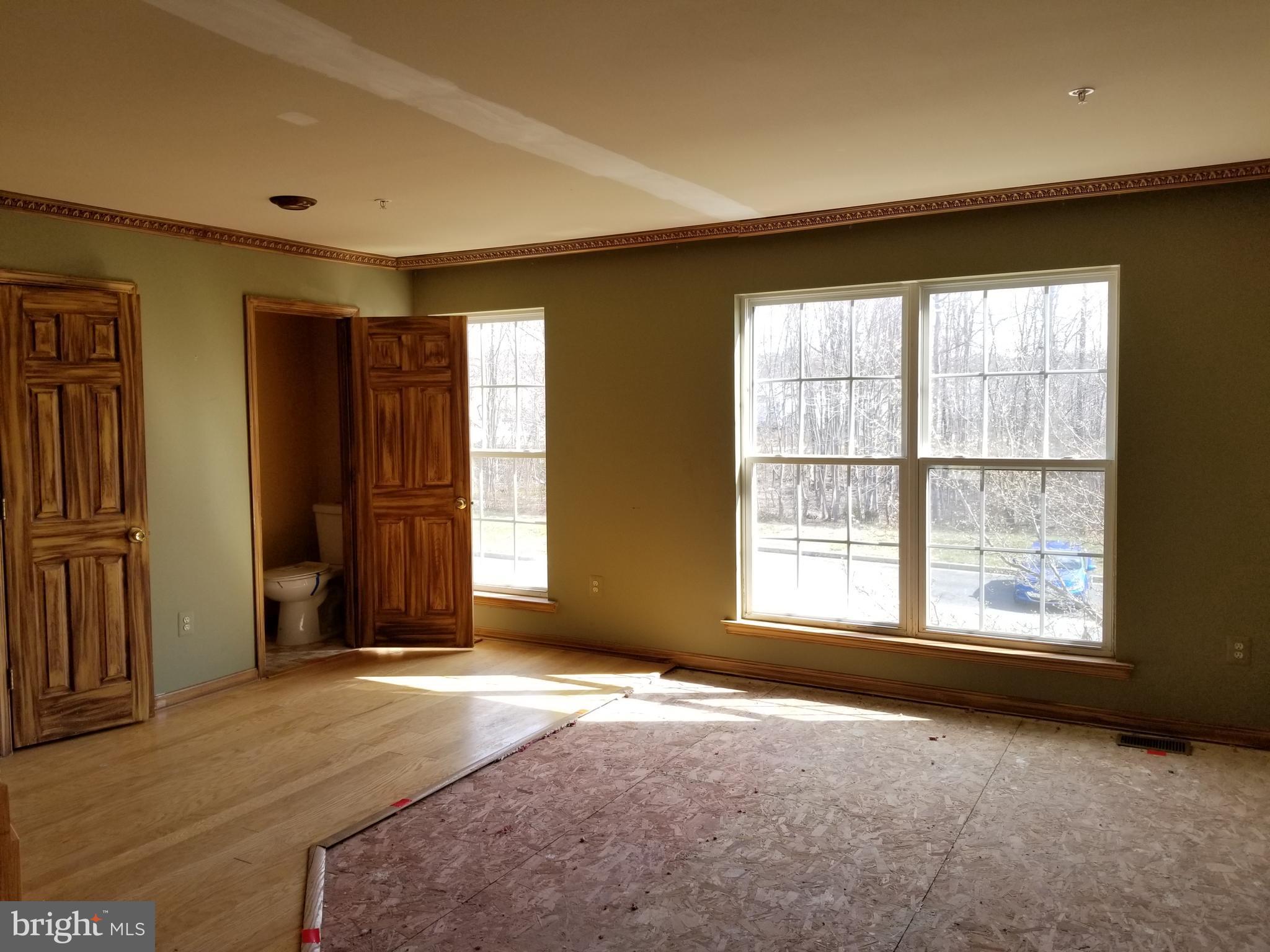 2436 Beaver Crossing Road Edgewood, MD 21040 - Photo 4 of 30 Living Room