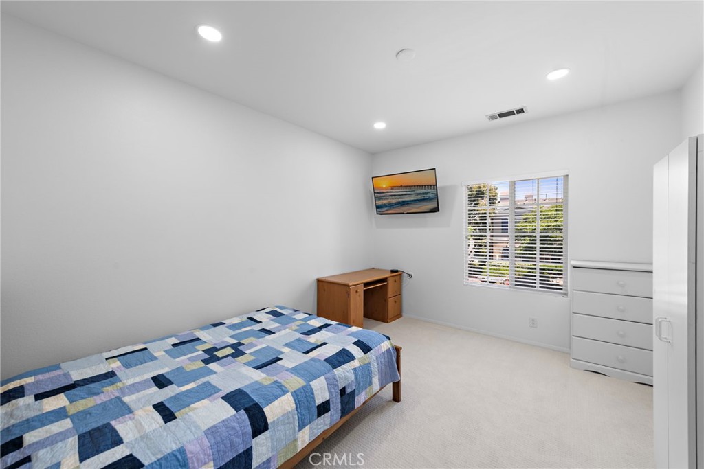 15 Strawflower Street Ladera Ranch, CA 92694 - Photo 14 of 42