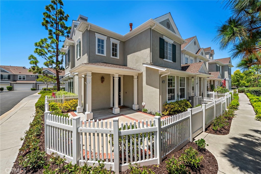 15 Strawflower Street Ladera Ranch, CA 92694 - Photo 3 of 42