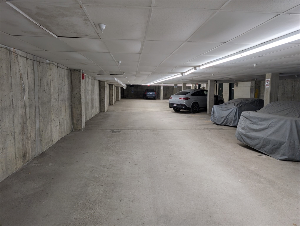 86 West Springfield Street, Unit 3 Boston, MA 02118 - Photo 37 of 39 a view of a livingroom with furniture and a garage