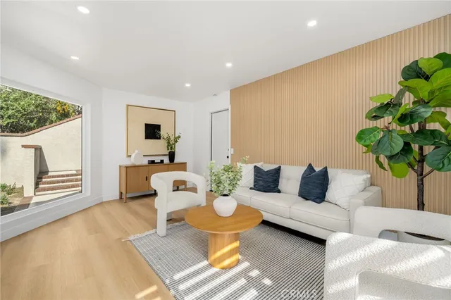 $1,850,000 | 1 Misty Meadow, Unit 30, Irvine, CA 92612