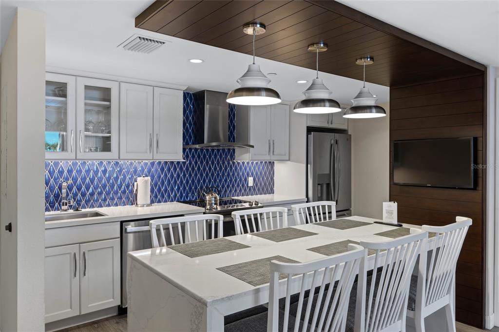 210 Sands Point Road, Unit 2101 Longboat Key, FL 34228 - Photo 15 of 51