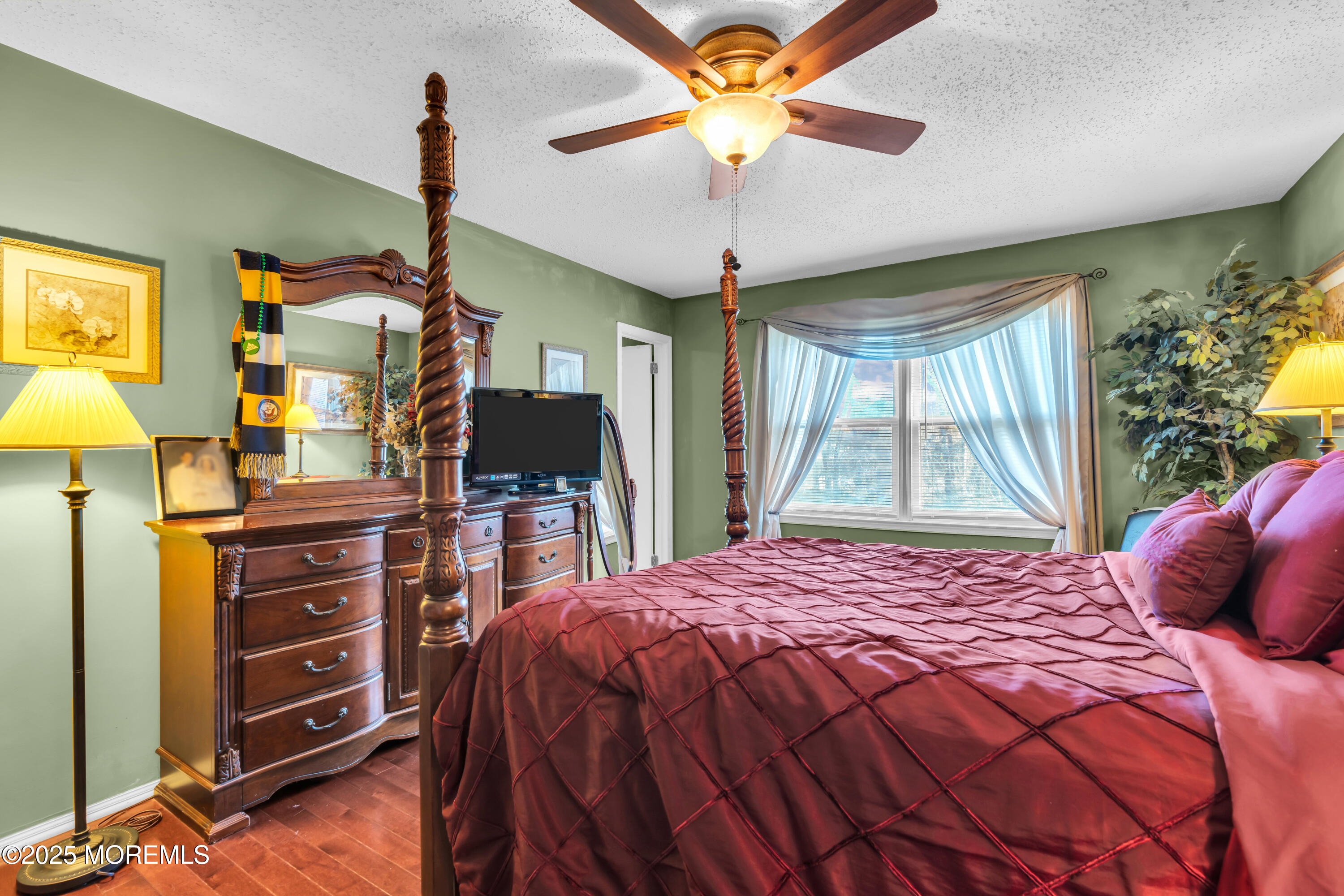 8 Hialeah Court Howell, NJ 07731 - Photo 20 of 58 041_dsc07607_827