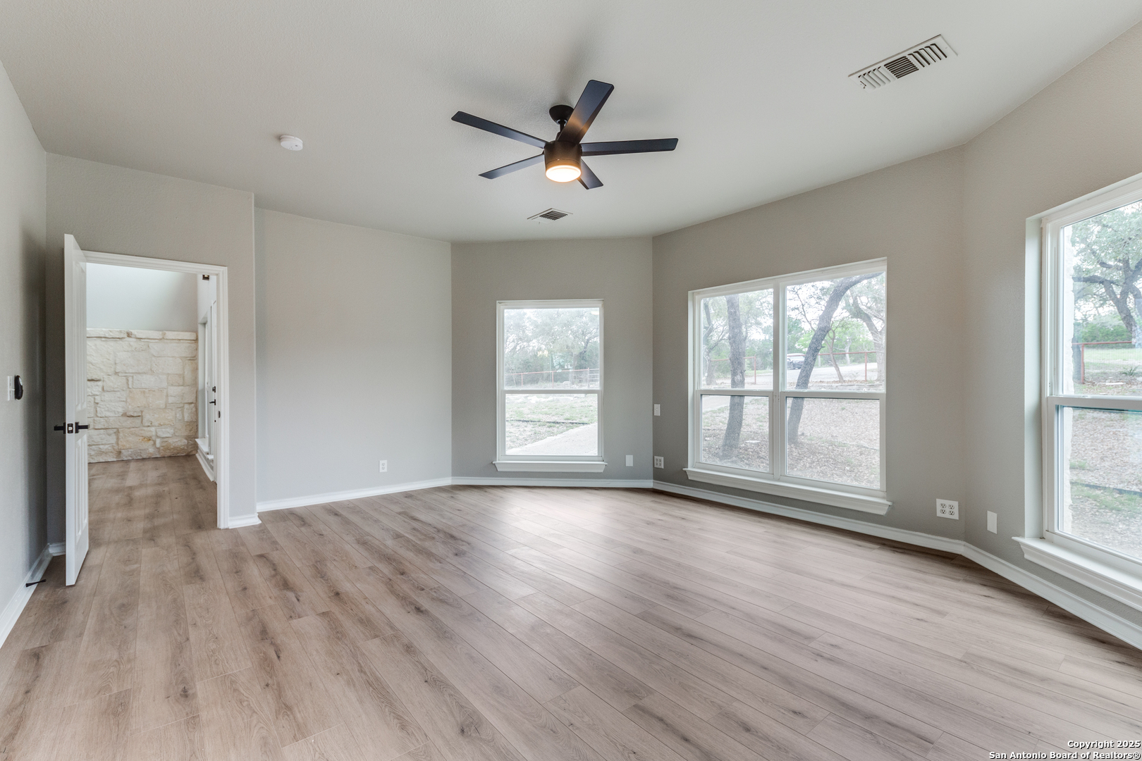 20784 Bluehill Pass Helotes, TX 78023 - Photo 11 of 30