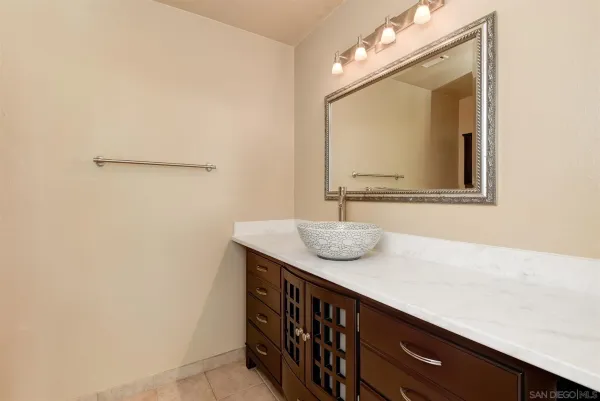 $2,750 | 6911 Quail Place, Unit A, Carlsbad, CA 92009
