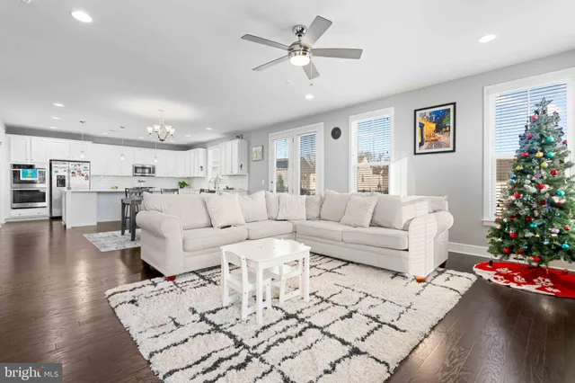 $1,125,000 | 25528 Woodbine Farm Drive, Chantilly, VA 20152