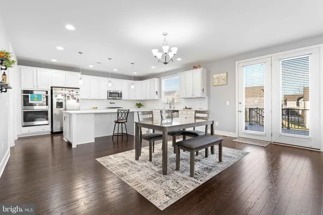 $1,125,000 | 25528 Woodbine Farm Drive, Chantilly, VA 20152