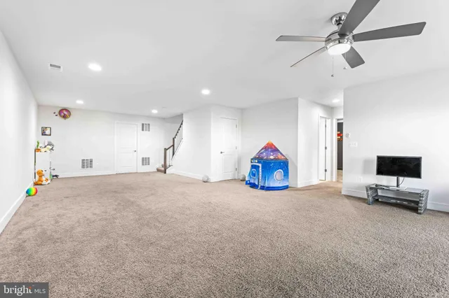 $1,125,000 | 25528 Woodbine Farm Drive, Chantilly, VA 20152