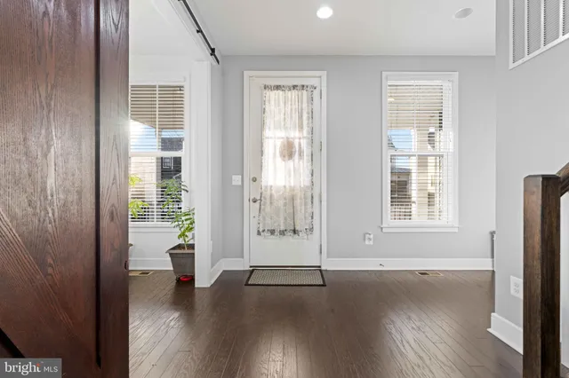 $1,125,000 | 25528 Woodbine Farm Drive, Chantilly, VA 20152