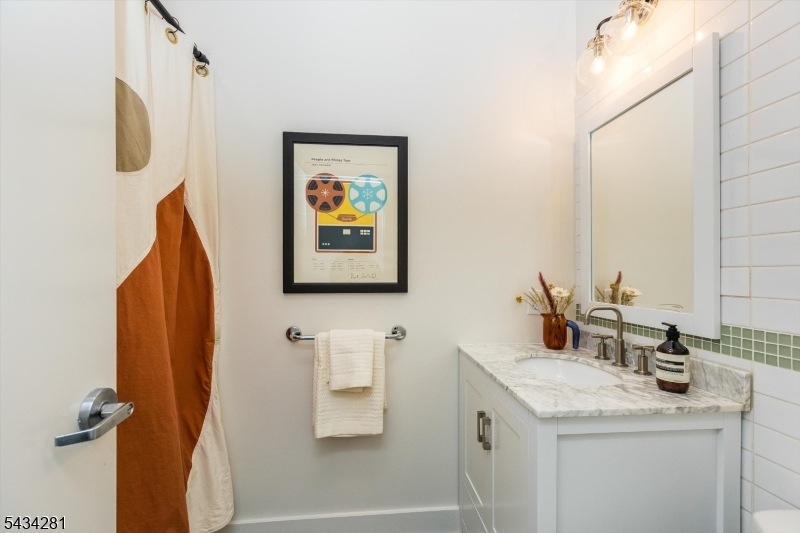 25 Clark Street, Unit 205 Glen Ridge, NJ 07028 - Photo 20 of 28
