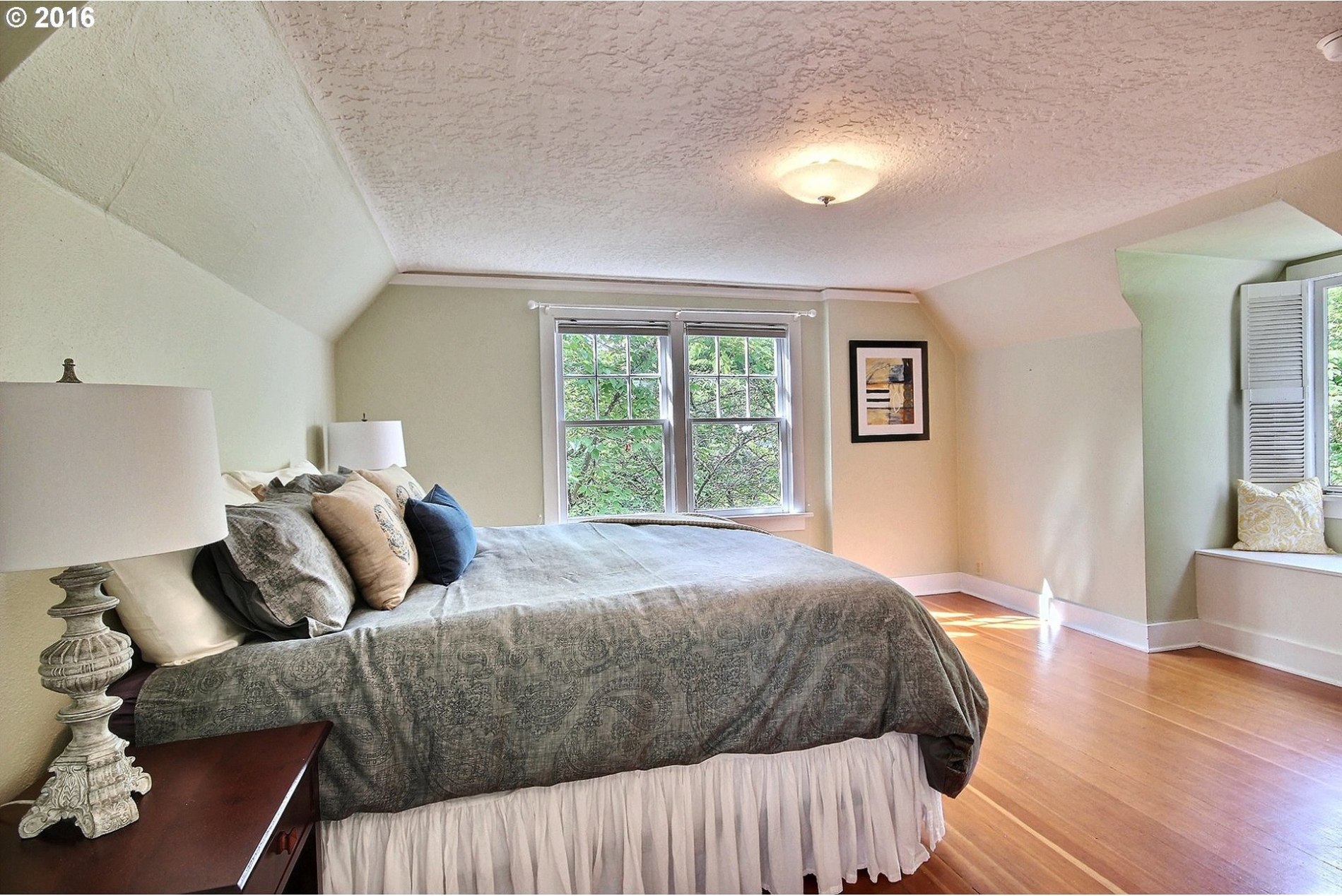 2735 Southwest Himes Street Portland, OR 97239 - Photo 12 of 19 Gallery Image 12