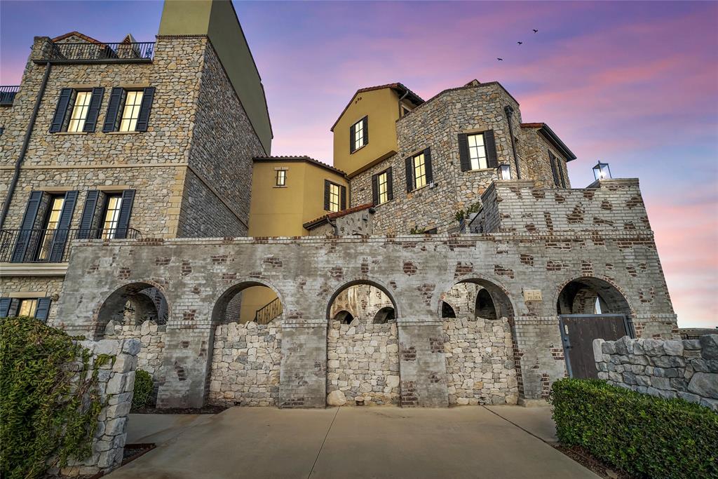 1 Piedra Court Roanoke, TX 76262 - Photo 37 of 40 a front view of a house with a garden