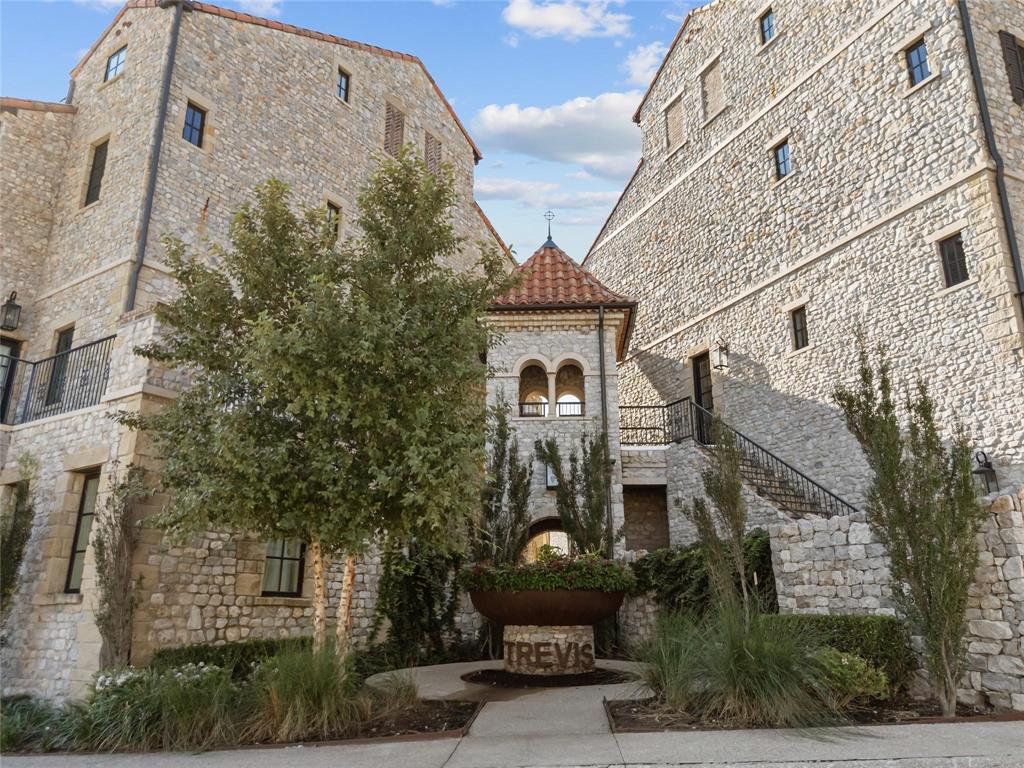 1 Piedra Court Roanoke, TX 76262 - Photo 40 of 40 a front view of a house with a garden