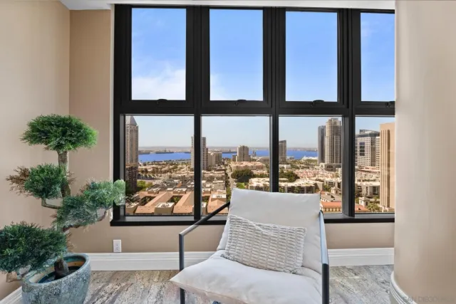 $3,950,000 | 645 Front Street, Unit 2002, San Diego, CA 92101