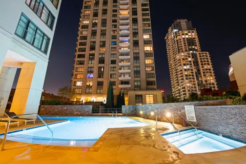 $3,950,000 | 645 Front Street, Unit 2002, San Diego, CA 92101