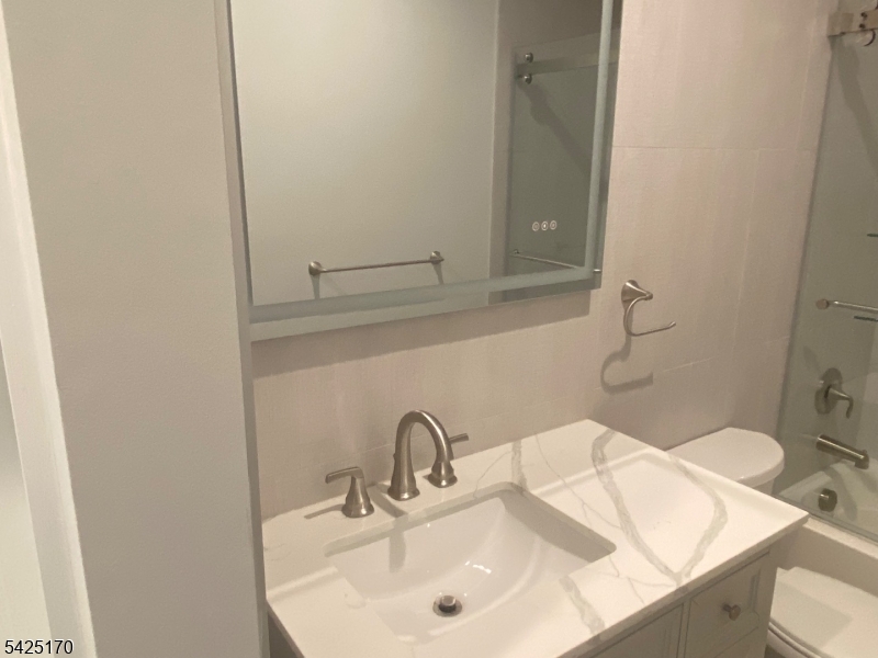 402 Rutgers Avenue Hillside, NJ 07205 - Photo 14 of 30