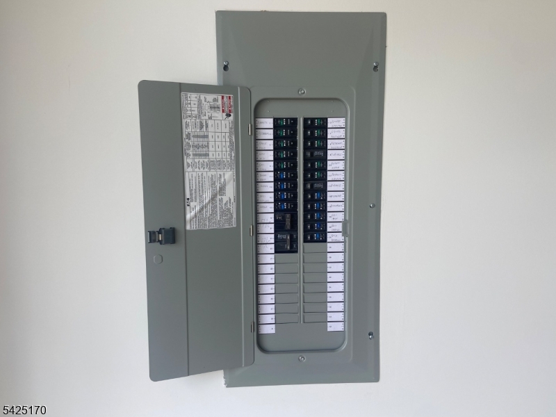 402 Rutgers Avenue Hillside, NJ 07205 - Photo 20 of 30