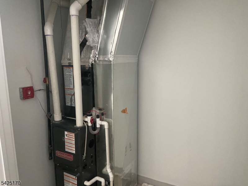 402 Rutgers Avenue Hillside, NJ 07205 - Photo 24 of 30