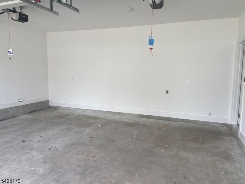 402 Rutgers Avenue Hillside, NJ 07205 - Photo 26 of 30