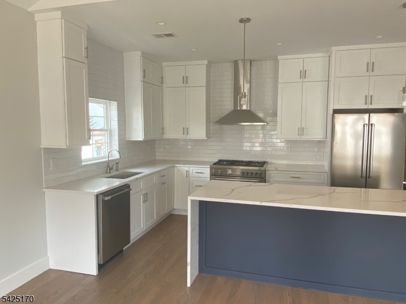 402 Rutgers Avenue Hillside, NJ 07205 - Photo 3 of 30