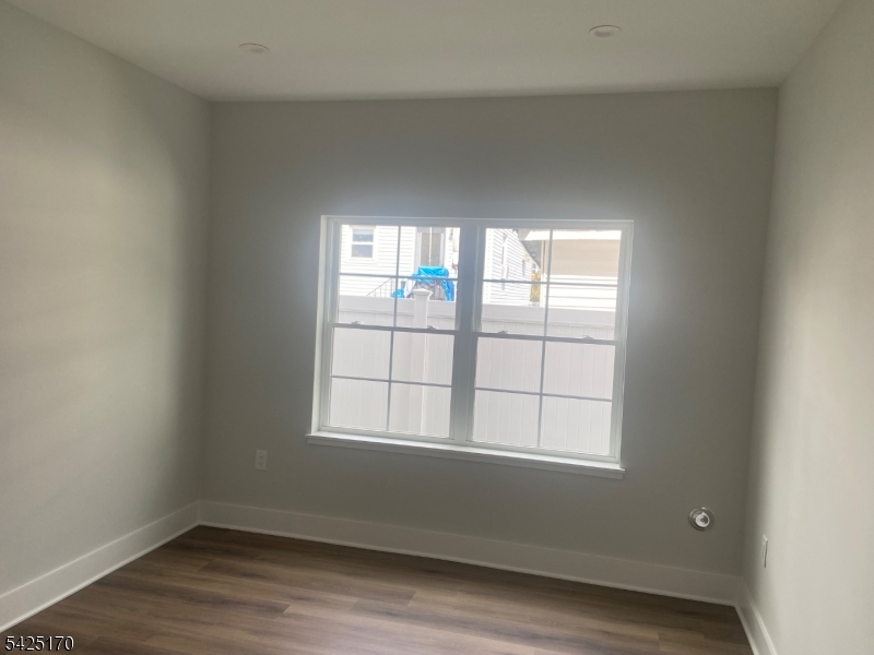 402 Rutgers Avenue Hillside, NJ 07205 - Photo 8 of 30