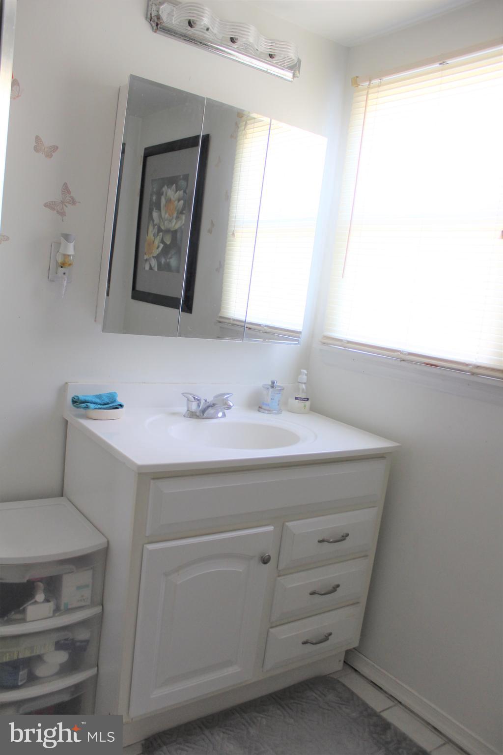 708 Hunter Street Gloucester City, NJ 08030 - Photo 15 of 24