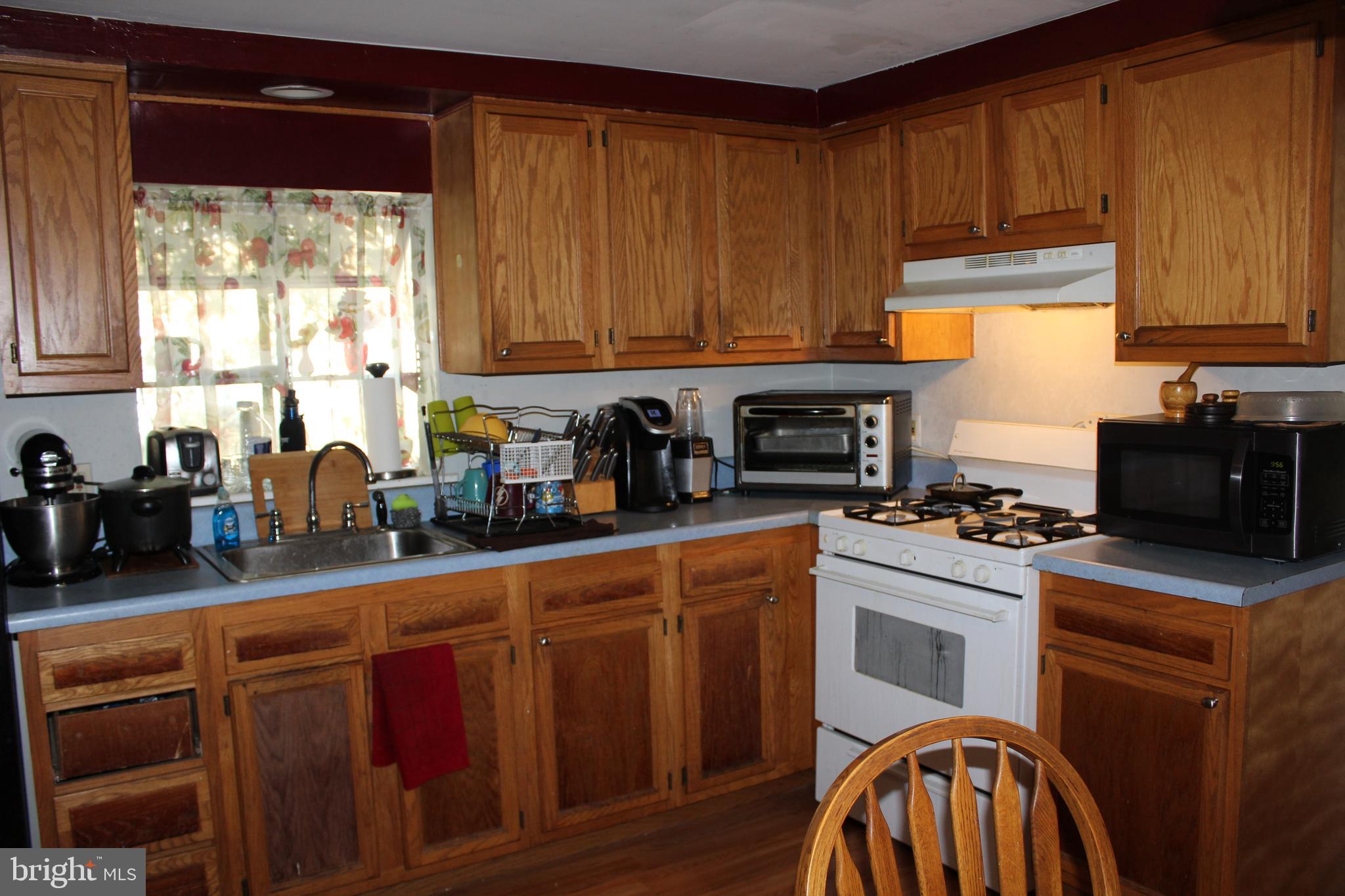 708 Hunter Street Gloucester City, NJ 08030 - Photo 6 of 24
