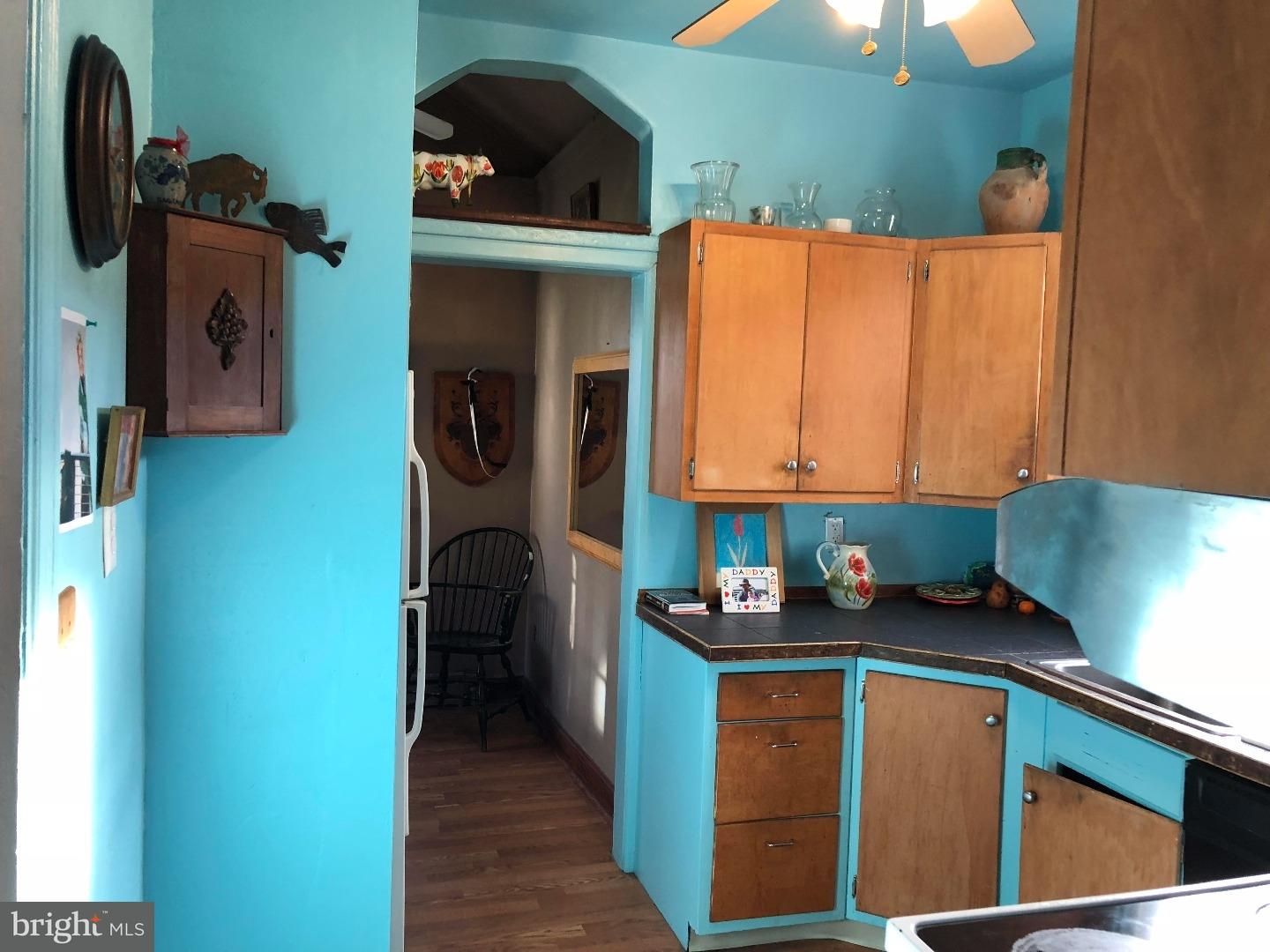 531 Sagamore Road Havertown, PA 19083 - Photo 9 of 17 Kitchen