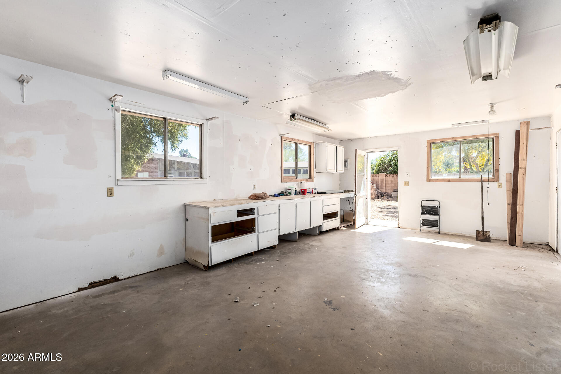 4344 East Shea Boulevard Phoenix, AZ 85028 - Photo 21 of 37 25 - Shea
