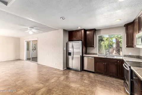 $540,000 | 4344 East Shea Boulevard, Phoenix, AZ 85028