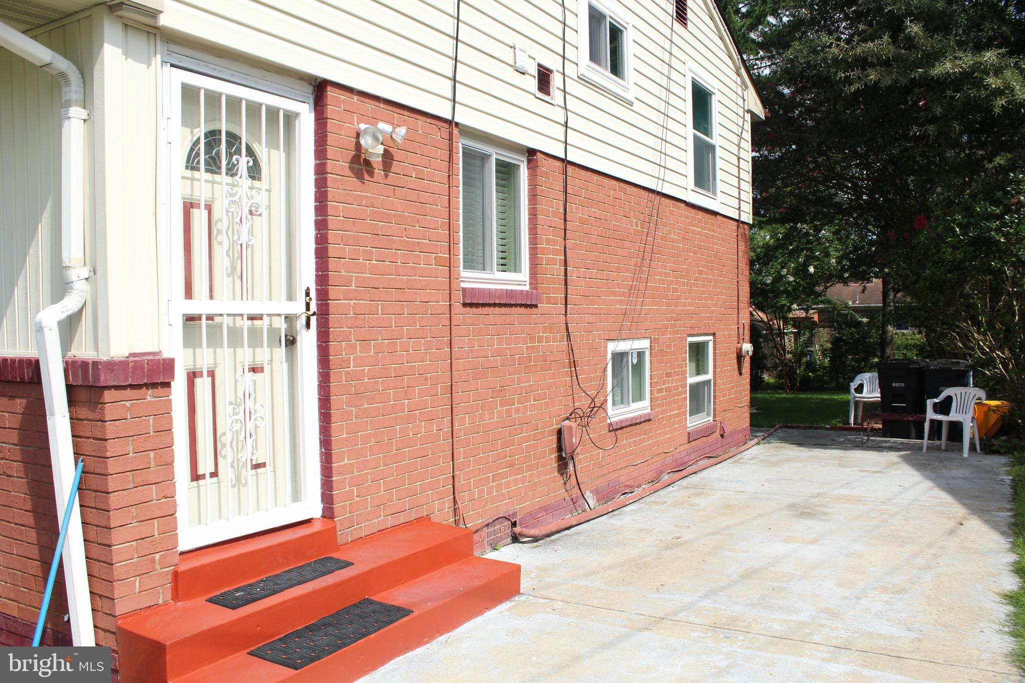 2011 Chapman Road Hyattsville, MD 20783 - Photo 3 of 5 Gallery Image 3