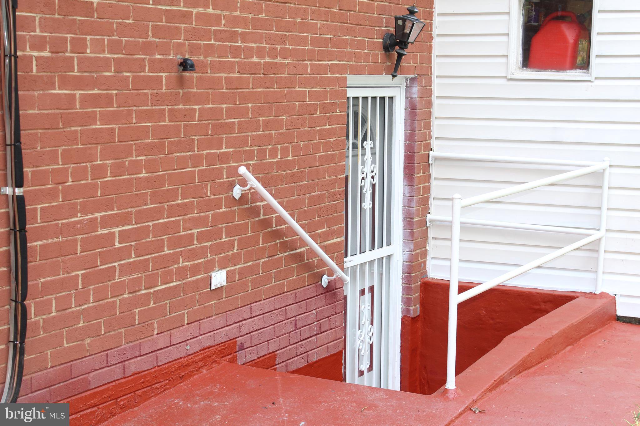 2011 Chapman Road Hyattsville, MD 20783 - Photo 5 of 5 Gallery Image 5