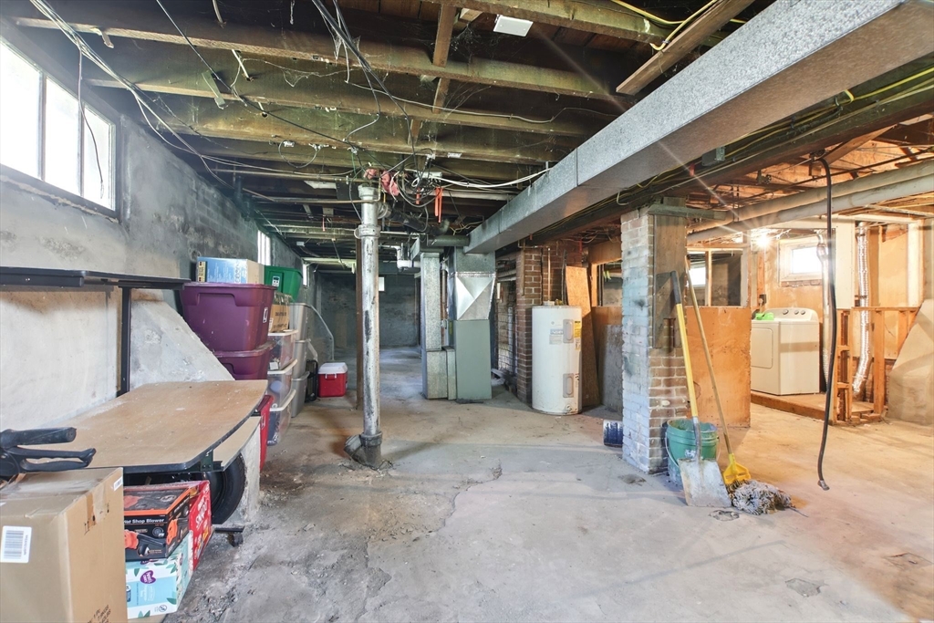284 Dickinson Street Springfield, MA 01108 - Photo 19 of 20 Gallery Image 19