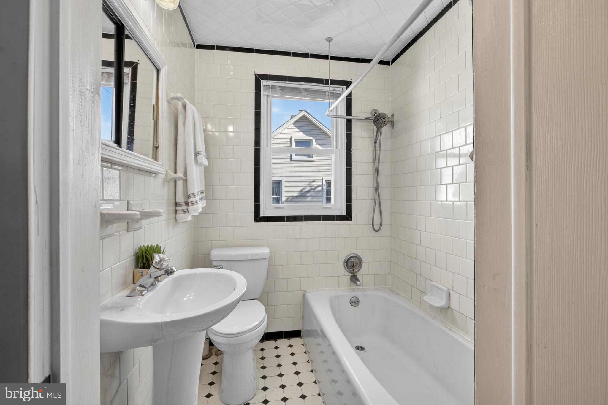 9 Rognel Avenue Baltimore, MD 21228 - Photo 27 of 47