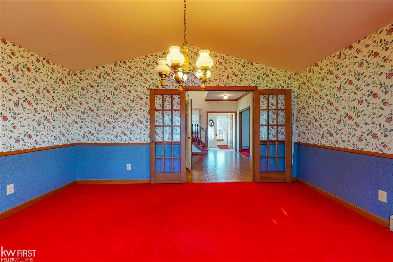 13433 Fenton Road Fenton, MI 48430 - Photo 17 of 74 50062820-16.JPG