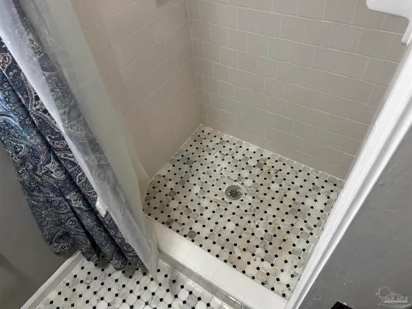 $2,200 | 5941 Leesway Boulevard, Pensacola, FL 32504