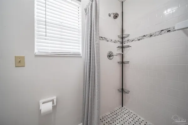 $2,200 | 5941 Leesway Boulevard, Pensacola, FL 32504