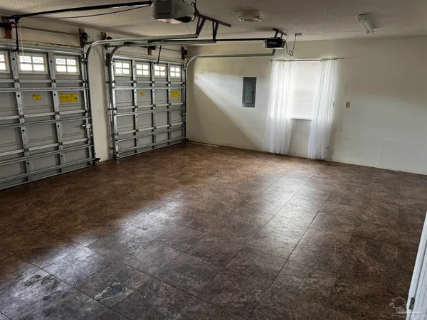 $2,200 | 5941 Leesway Boulevard, Pensacola, FL 32504