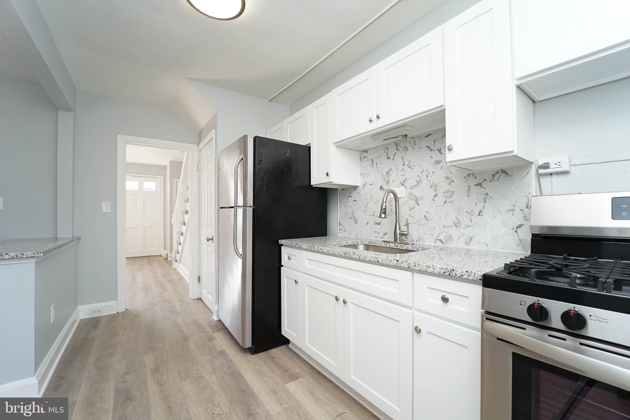 809 Braeside Road Baltimore, MD 21229 - Photo 11 of 32